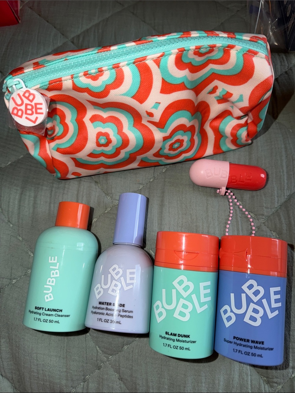 Bubble Hydrating Skincare Set with Bag and Keychain Lipbalm!